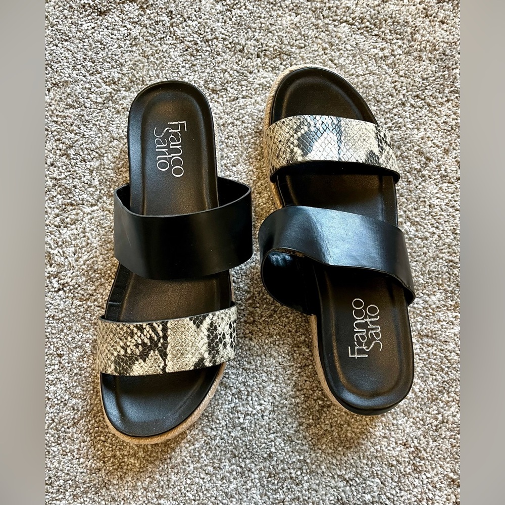 Franco Sarto slide flats black and snake print